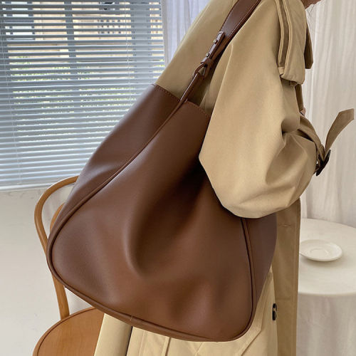 Large Capacity Bags for Women 2024 New Fashion Retro Office Commute Tote Bag Unique Single Shoulder Crossbody Bag Versatile