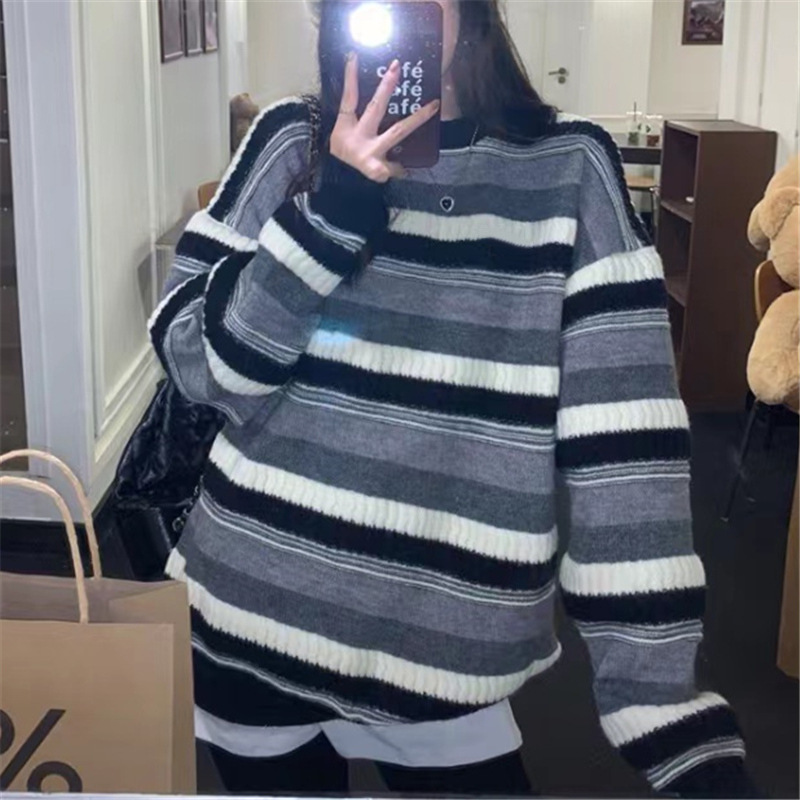 Suéter de rayas retro para mujer Otoño e Invierno 2023 Otoño e Invierno Nuevo estilo perezoso suelto desgaste exterior suéter engrosado image 4