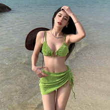 嫩绿丝绒比基尼三件套欧美ins风显白性感分体泳衣三亚度假泡温泉