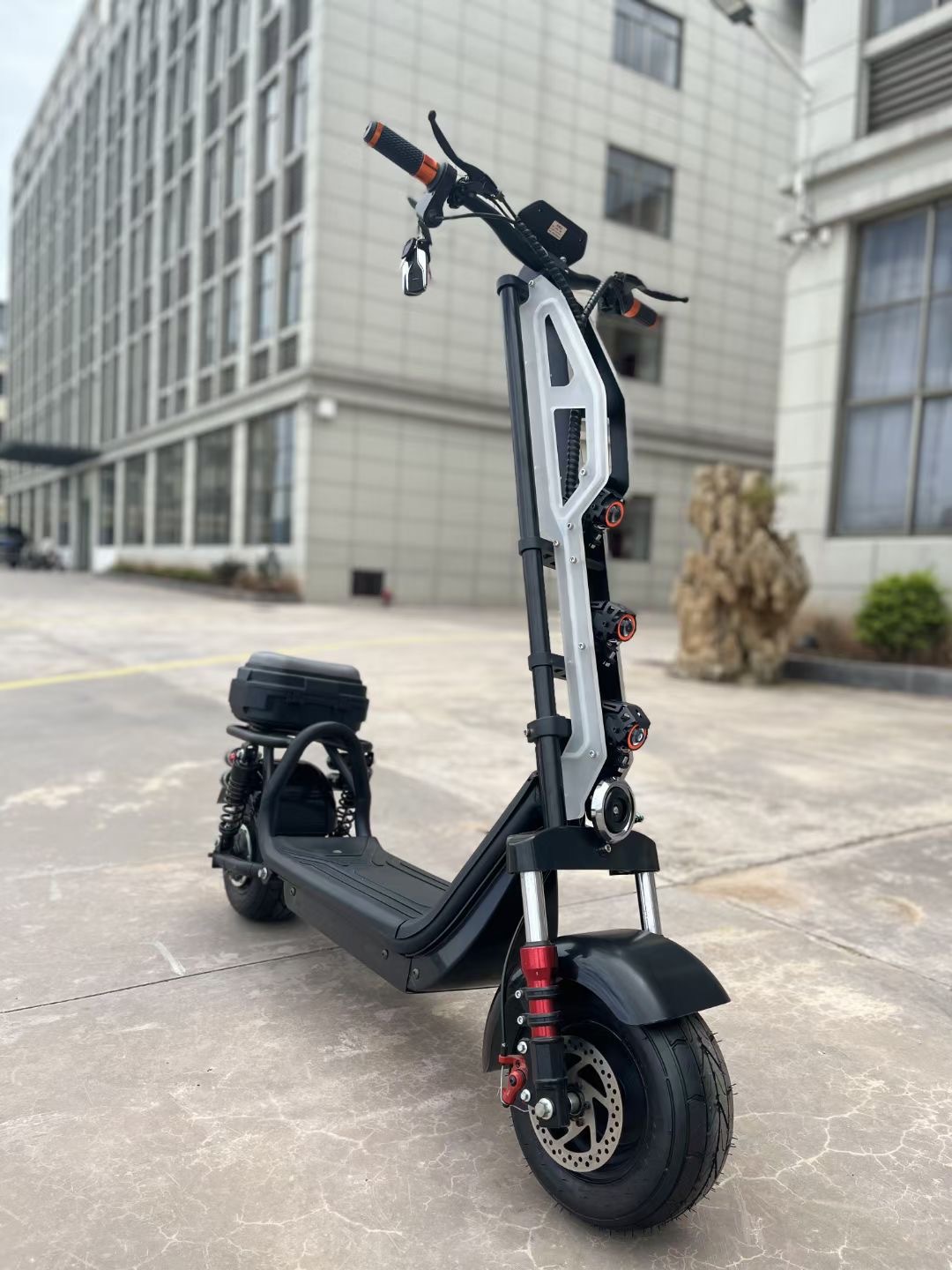 Electric scooters 1014.jpg