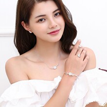�r���һ�������Ů���s�䵭�L�����y���|�����i��������