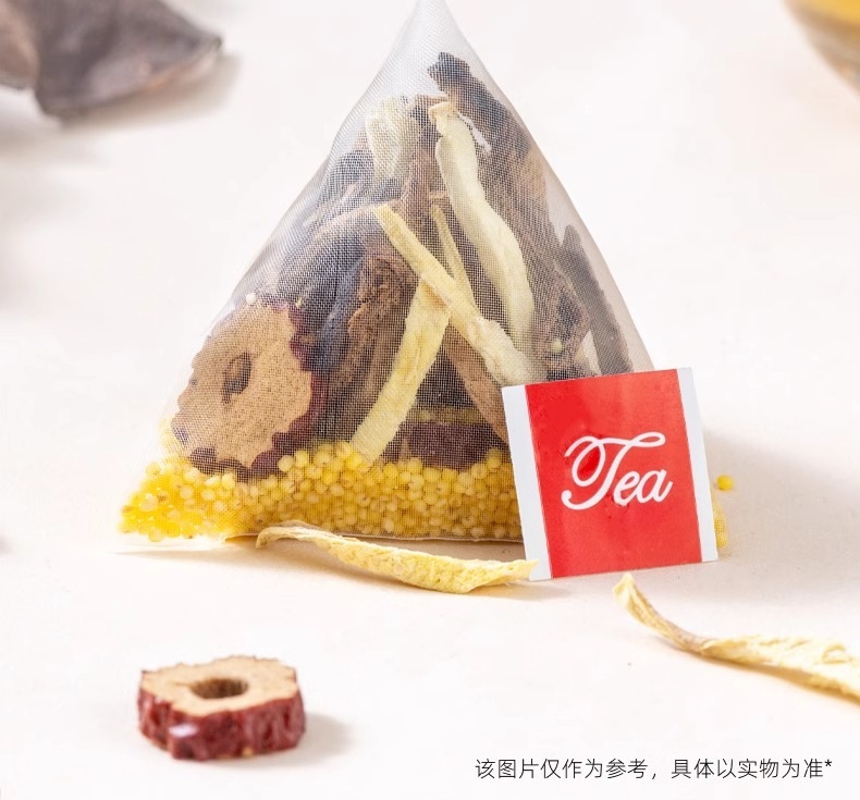 Millet Ginger Jujube Tea 300g Bag Cold Brewed Herbal Tea with Millet Ginger Peel Tangerine Red Date in use