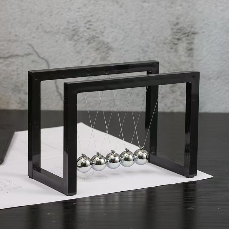 批发框架款牛顿摆球办公桌面装饰摆件工艺品摆件碰碰球商务礼品