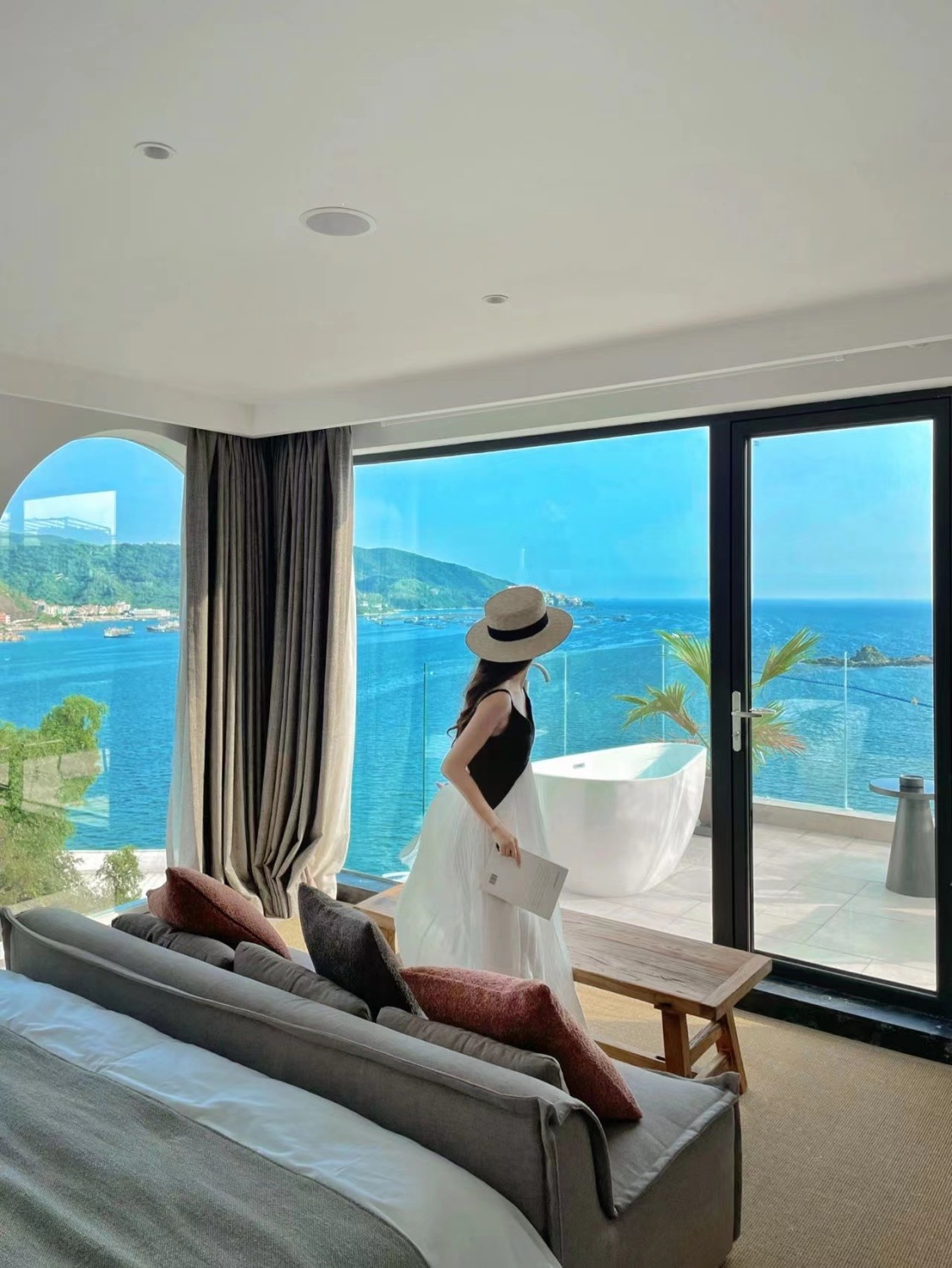 Váy maxi dây đeo xếp ly phối màu đen trắng nữ đi biển mùa hè — Màu sắc hình ảnh (chất lượng cao), Sơ đồ màu bán buôn chi tiết 8