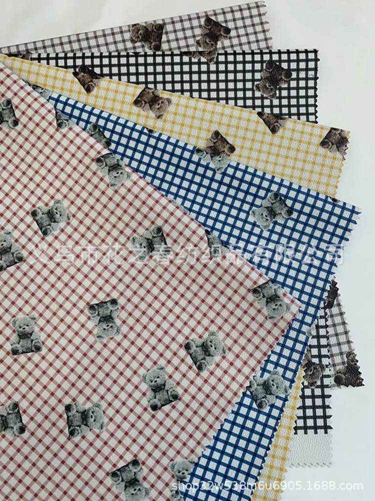 小熊图案涤棉印花皮膜牛津布防污防水箱包背包收纳饭盒洗浴包面料