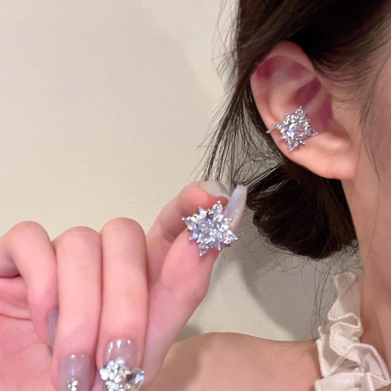 Summer ear clips with zircon