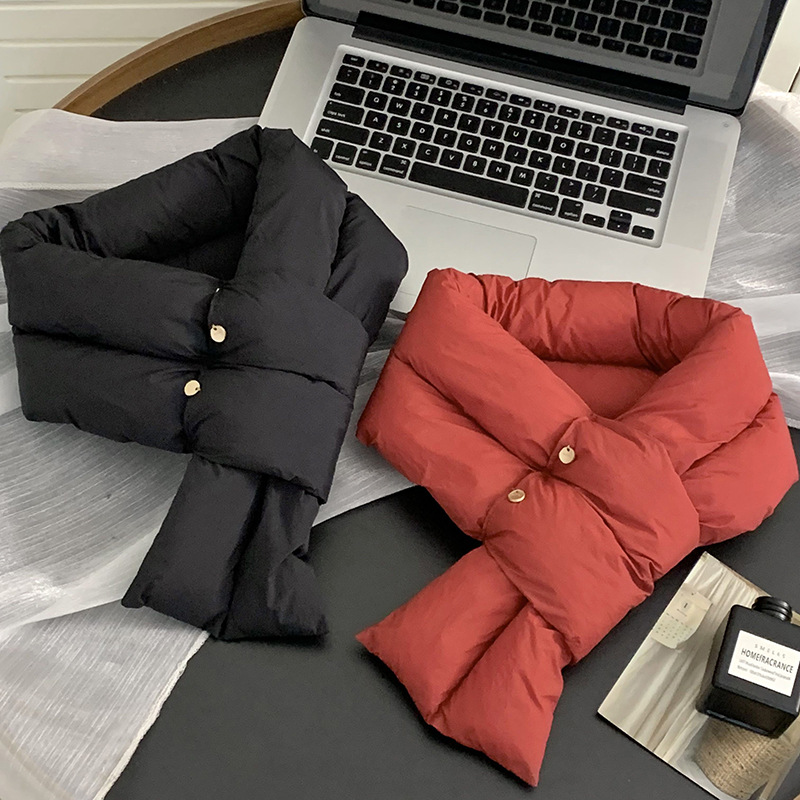 Nuevo estilo coreano de moda de color sólido cruzado plumón de cuello de invierno mujeres de alta calidad sensación universal bufandas de aire extranjero