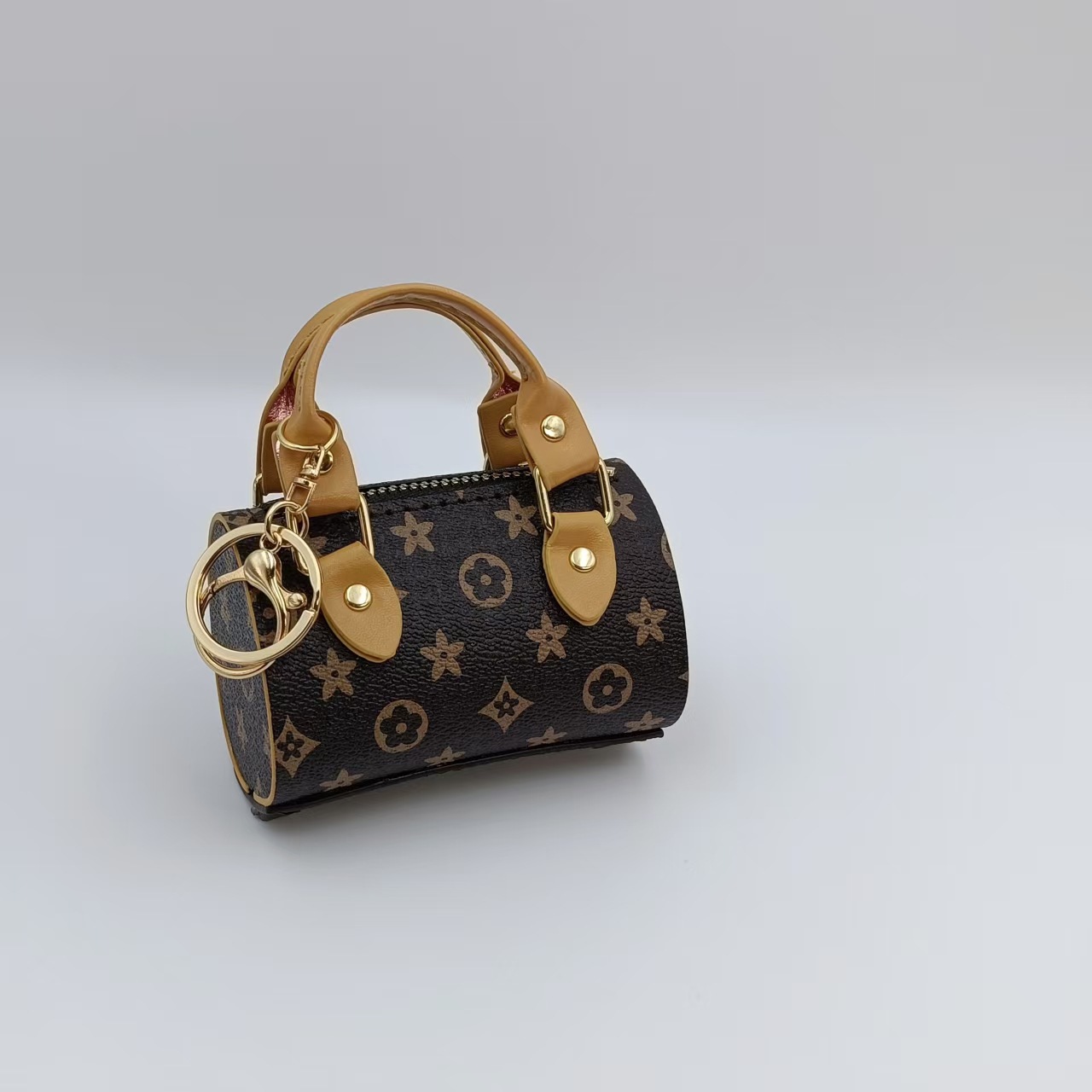 Nieuwe mini hanger, autosleuteltasje in de vorm van een lippenstift, sleutelhanger, tasaccessoire, portemonneetje_voghion.com