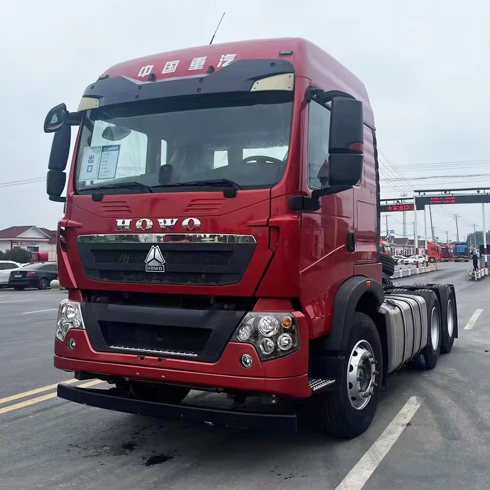 Sinotruk Howo 400-Horsepower Tractor Truck, Semi-Trailer Tractor Head, Heavy Truck Head, 6X4 Tractor Trailer Head
