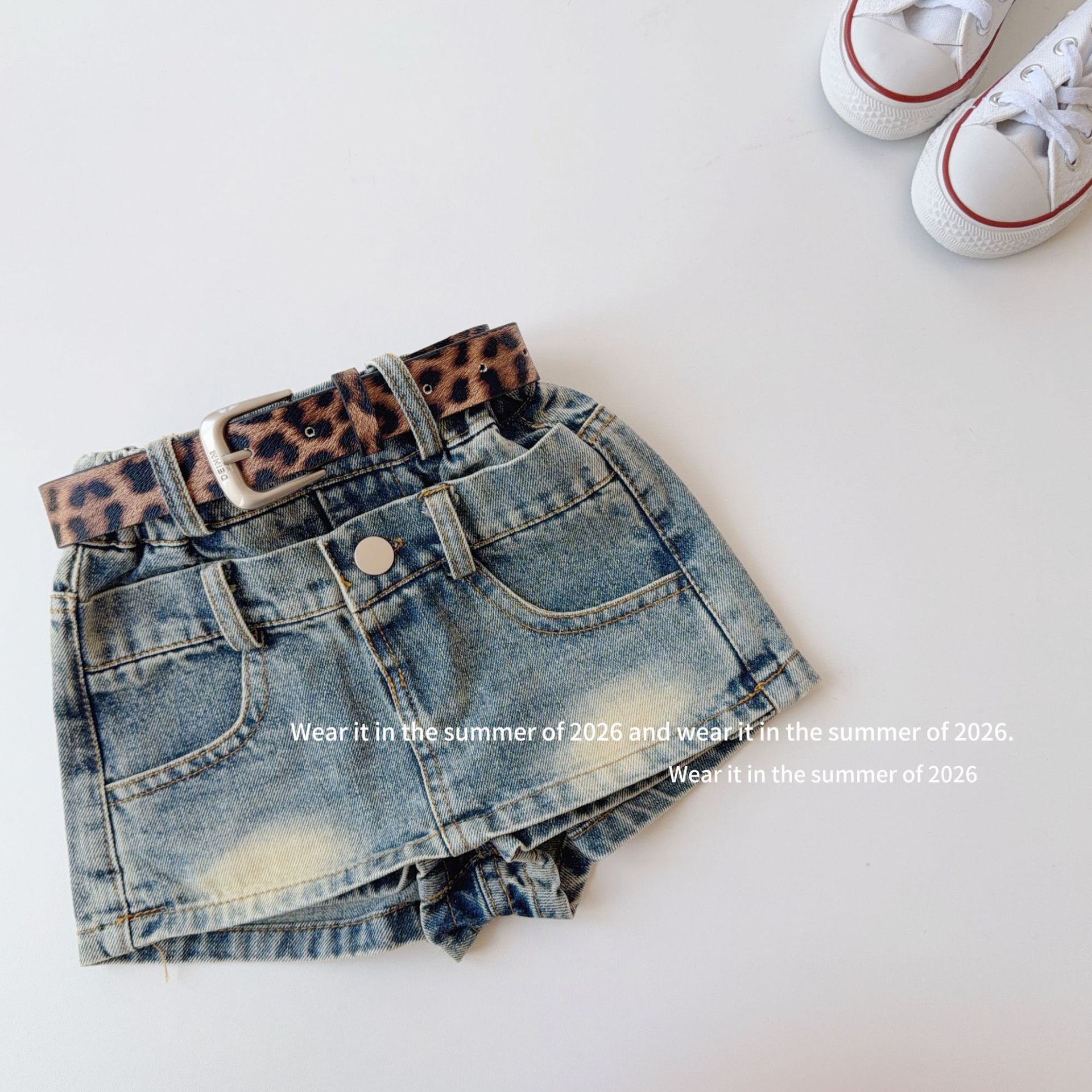 Retro summer belt