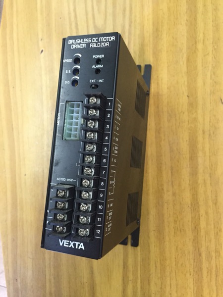 日本VEXTA无刷电机驱动器FBLD20A可配FBLM电机试好发货