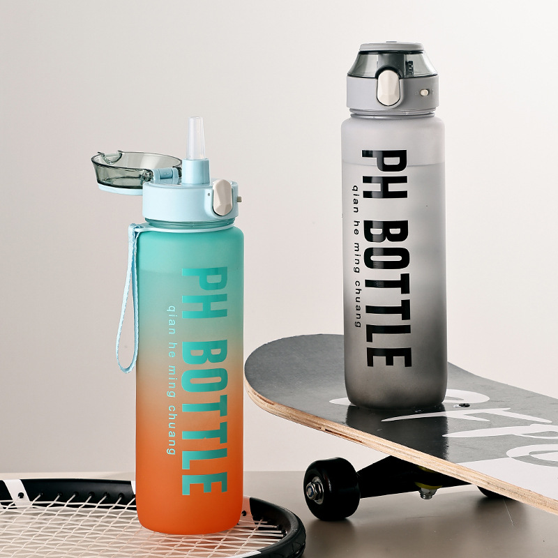 Thickened Gradient Water Bottle, Export-Grade Plastic with Carrying Strap and Straw, 1L Water Bottle, Shatter-Resistant and High-Temperature Resistant, Sports Water Cup