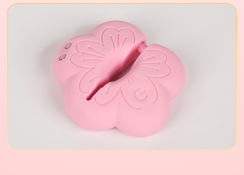 Remote Control Vibrating Nipple Clamps, Silicone Electric Breast Teaser Pair with USB Charging — detail image 32