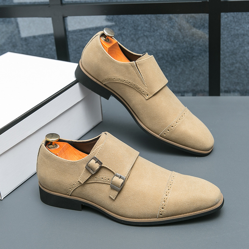 Zapatos de hombre transfronterizos más tamaño nuevos zapatos de cuero casuales moda zapatos de vestir de negocios para hombres tendencia zapatos de cuero tallados Bullock image 1