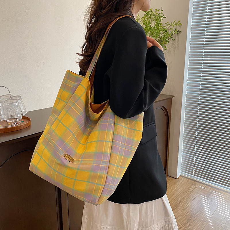 Bolsa de brazo de moda retrógrada con patrón de leopardo para mujeres otoño y invierno 2024 nueva gran capacidad de viaje al trabajo bolso de hombro para mujeres bolso de mano