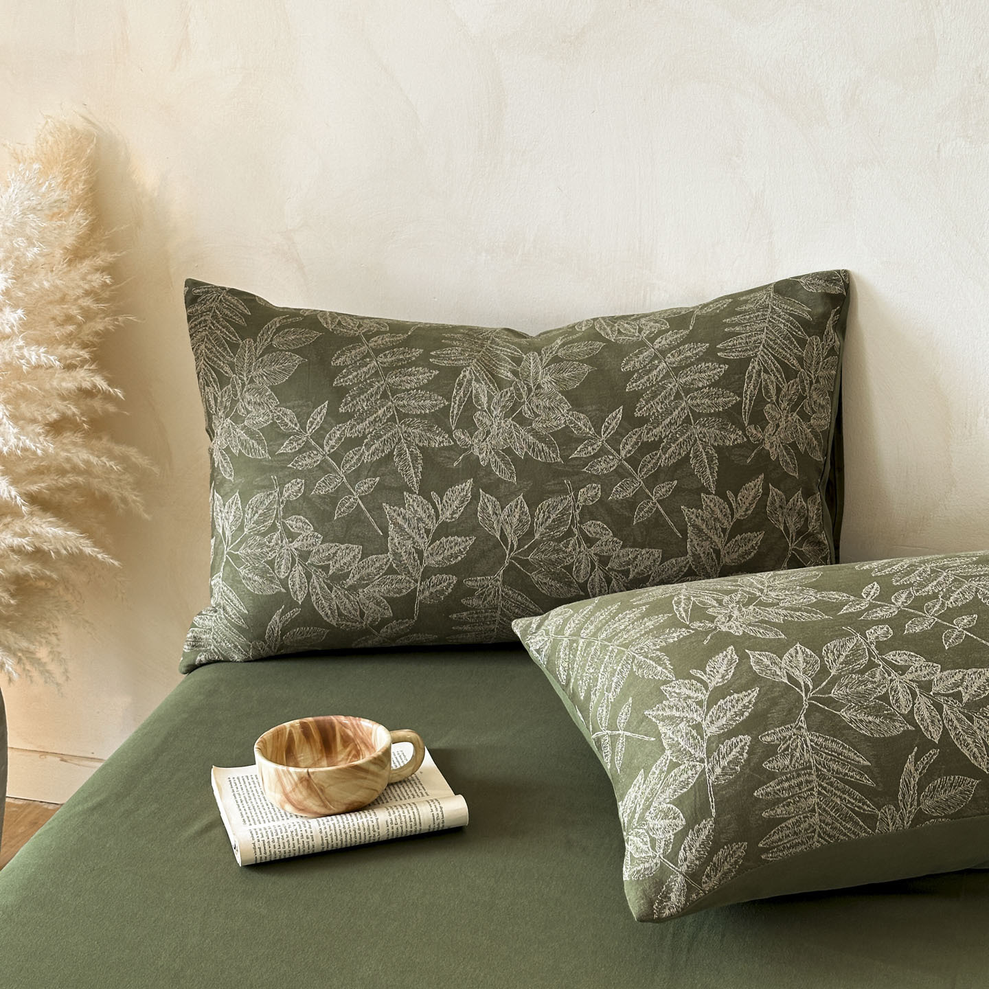 Conjunto de quatro peças minimalista nórdico retrô em jacquard grosso escovado, 100% algodão, capa de edredom de alta qualidade, lençol de baixo, cor clara._voghion.com