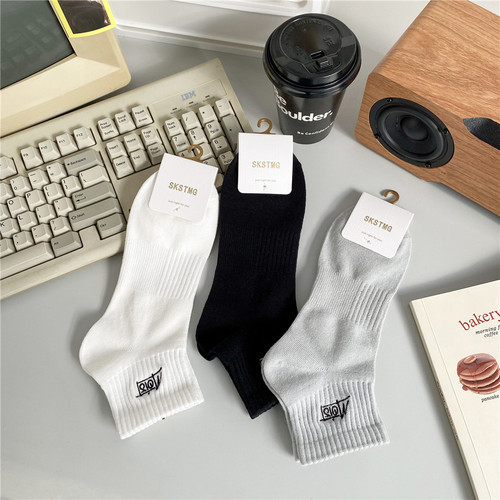 Socks men's short socks cotton pure odor-proof anti-sweat-absorbent cotton socks boys mid-calf socks white sports cotton full spring and summer men's socks