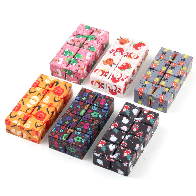 Nuevos juguetes de descompresión exóticos Navidad Halloween infinito Cubo de Rubik creativo de bolsillo cuadrado de segundo orden Cubo de Rubik exportación transfronteriza