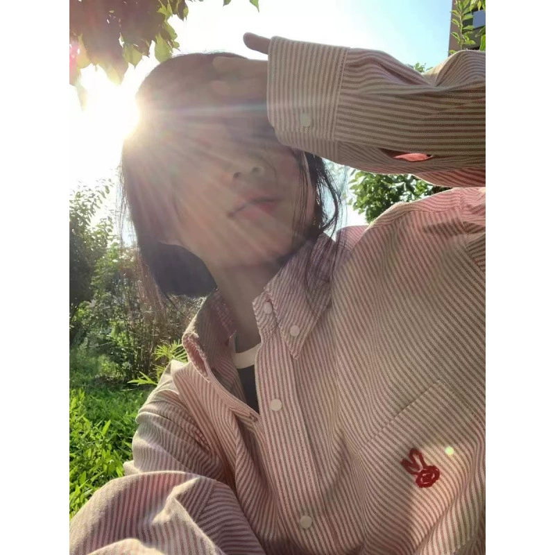 Корейская сладкая розовая полосатая рубашка женская весенне-осенняя тонкая куртка нишевые дизайнерские чувства топ с длинными рукавами рубашка