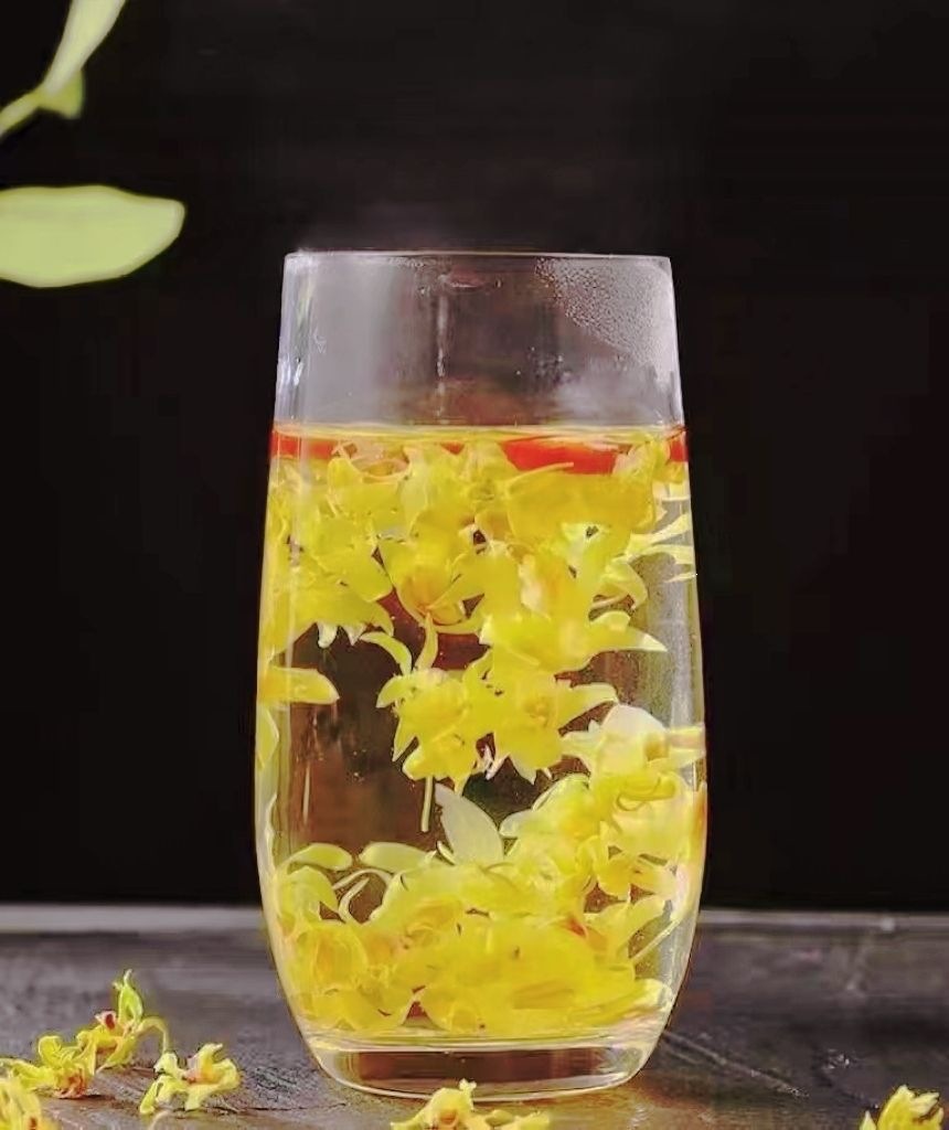 Tie Pi Shi Hu Flower Tea 200g Dried Dendrobium Officinale Flowers Huoshan Origin Wellness Herbal Tea in use