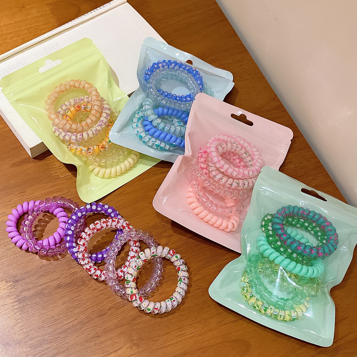 6 pack ~ línea de teléfono simple banda de pelo femenino coreano color caramelo cuerda de pelo accesorios para el cabello al por mayor