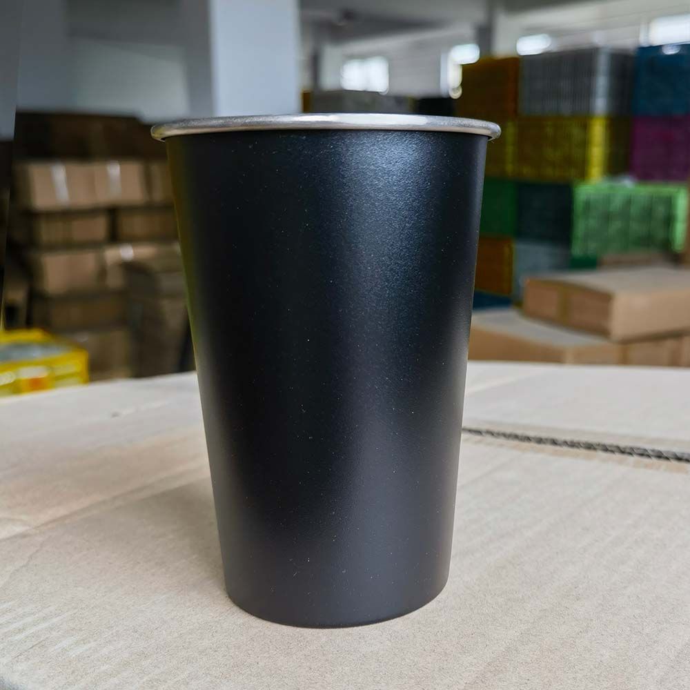 Taza de camping negro esmerilado