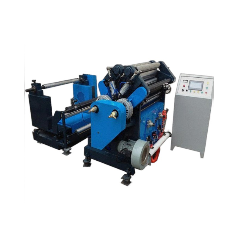 Una mina suministró la máquina de corte de tela no tejida, la máquina de bobinado y nivelación es simple y conveniente.