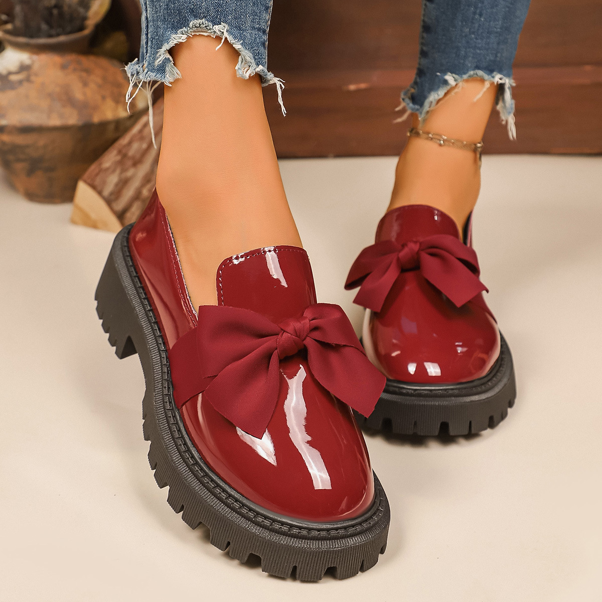 Women's Lus Size Bow Low Top Single Shoes Slip-On Leather Thick Soled Autumn New Style Size 43_vogvips.com