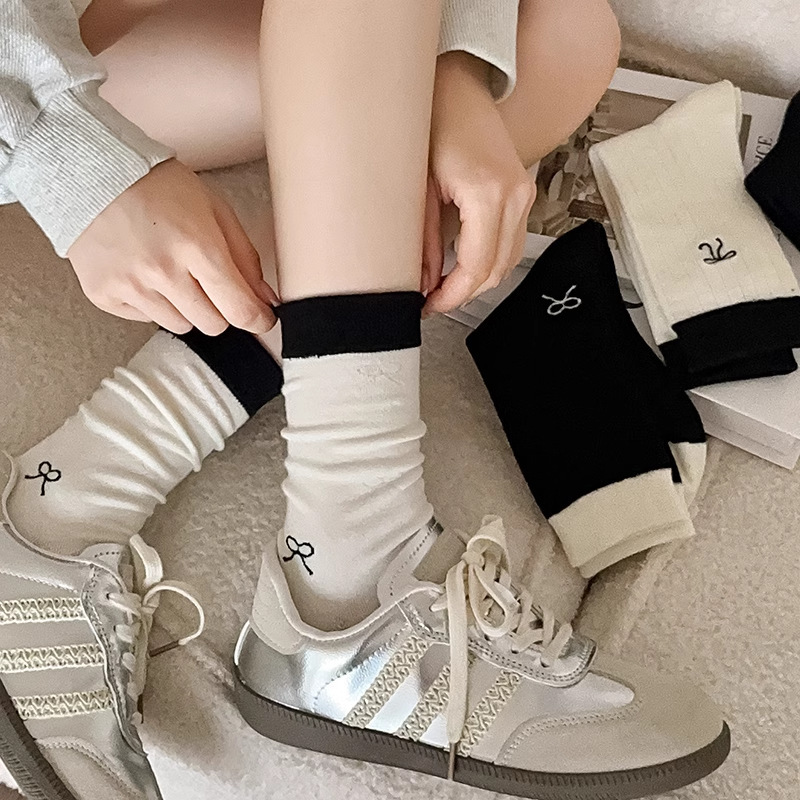 Bow socks ballet wind female tube socks spring autumn and winter black and white pile socks with Mary Jane shoes