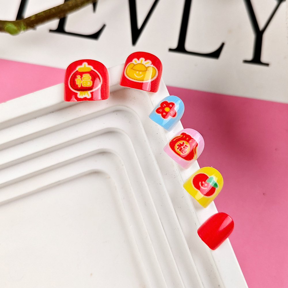 Ventas en caliente, niños inofensivos para usar uñas, lindos dibujos animados, manicure infantil, 24 piezas de parche de uñas para niños