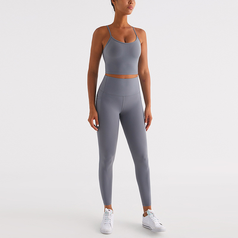 Nueva ropa de yoga traje de mujer cepillado desnudo sensación de secado rápido transpirable correr fitness deportes al aire libre ropa interior conjunto de dos piezas