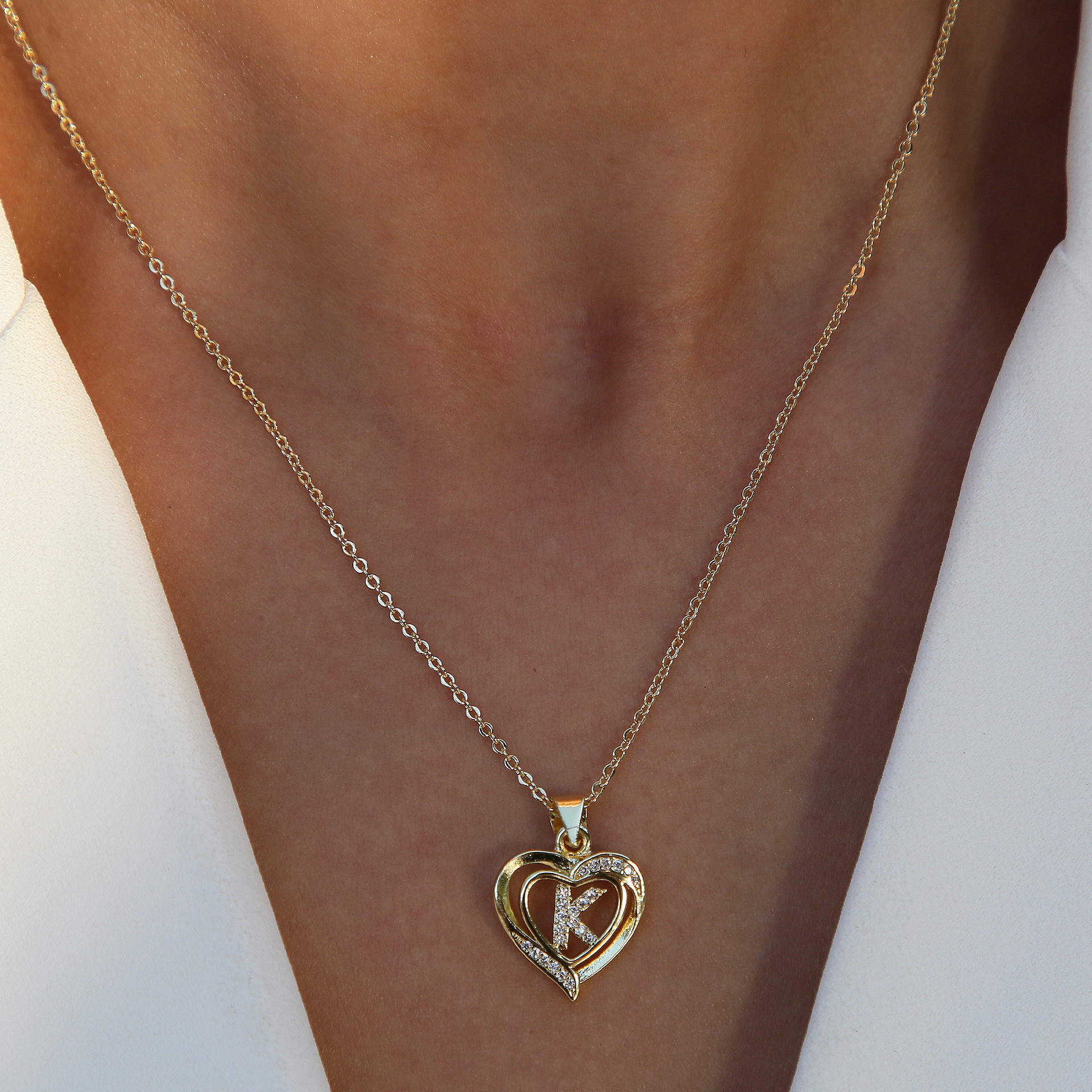 Pendant Necklace Classification Brass Chain Material cable chain Chain Type 1 Piece Quantity Brass Cable Chain Plating Letter Heart Shape Pendant Necklace