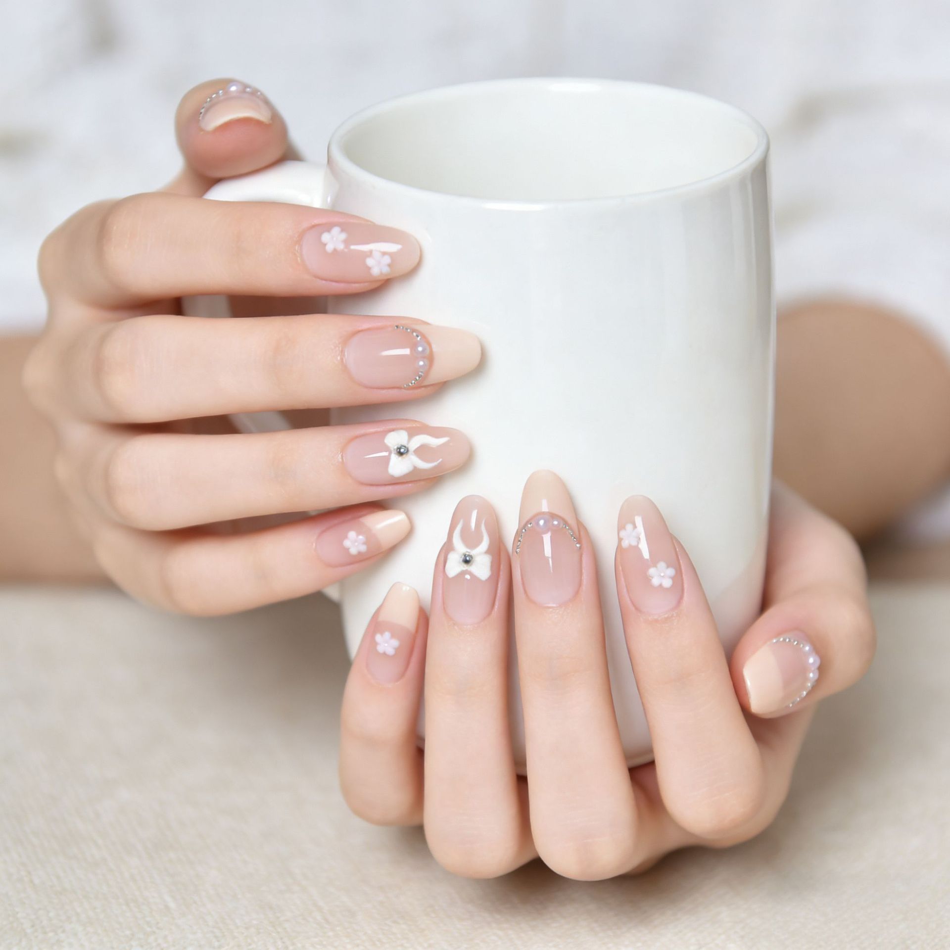 10 piezas de hielo leche pegajosa amarillo francés desgaste de uñas estereoscópicas arco de uñas pegatinas de uñas productos terminados al por mayor