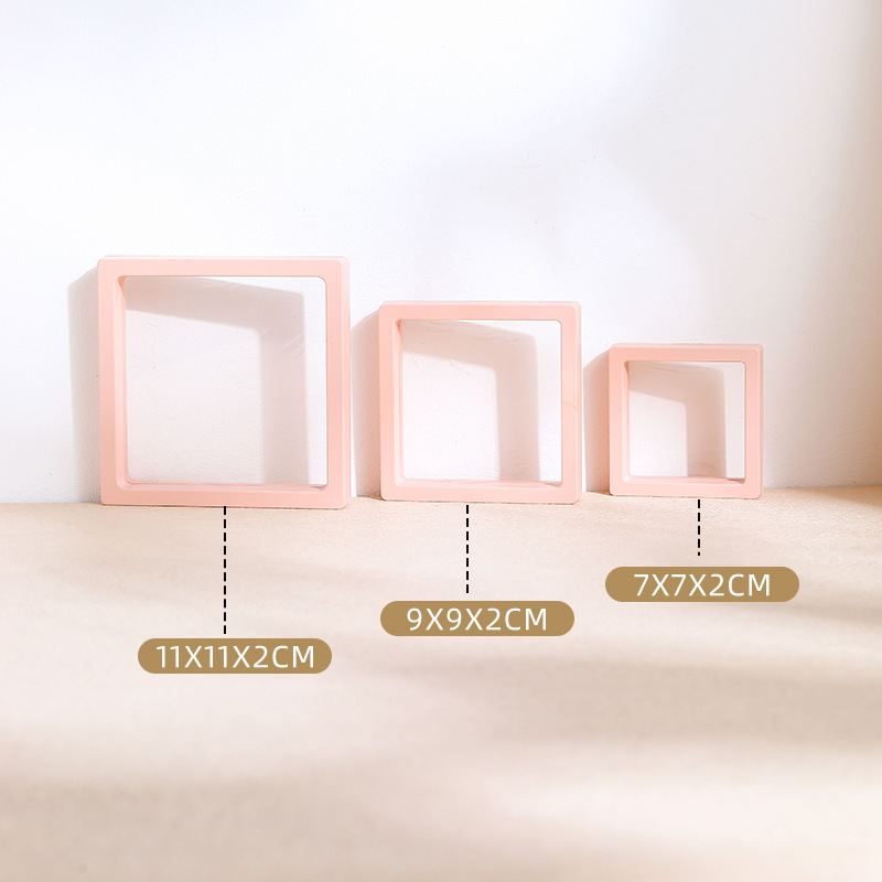 Girly pink suspension box; 7*7*2cm (inner box size)