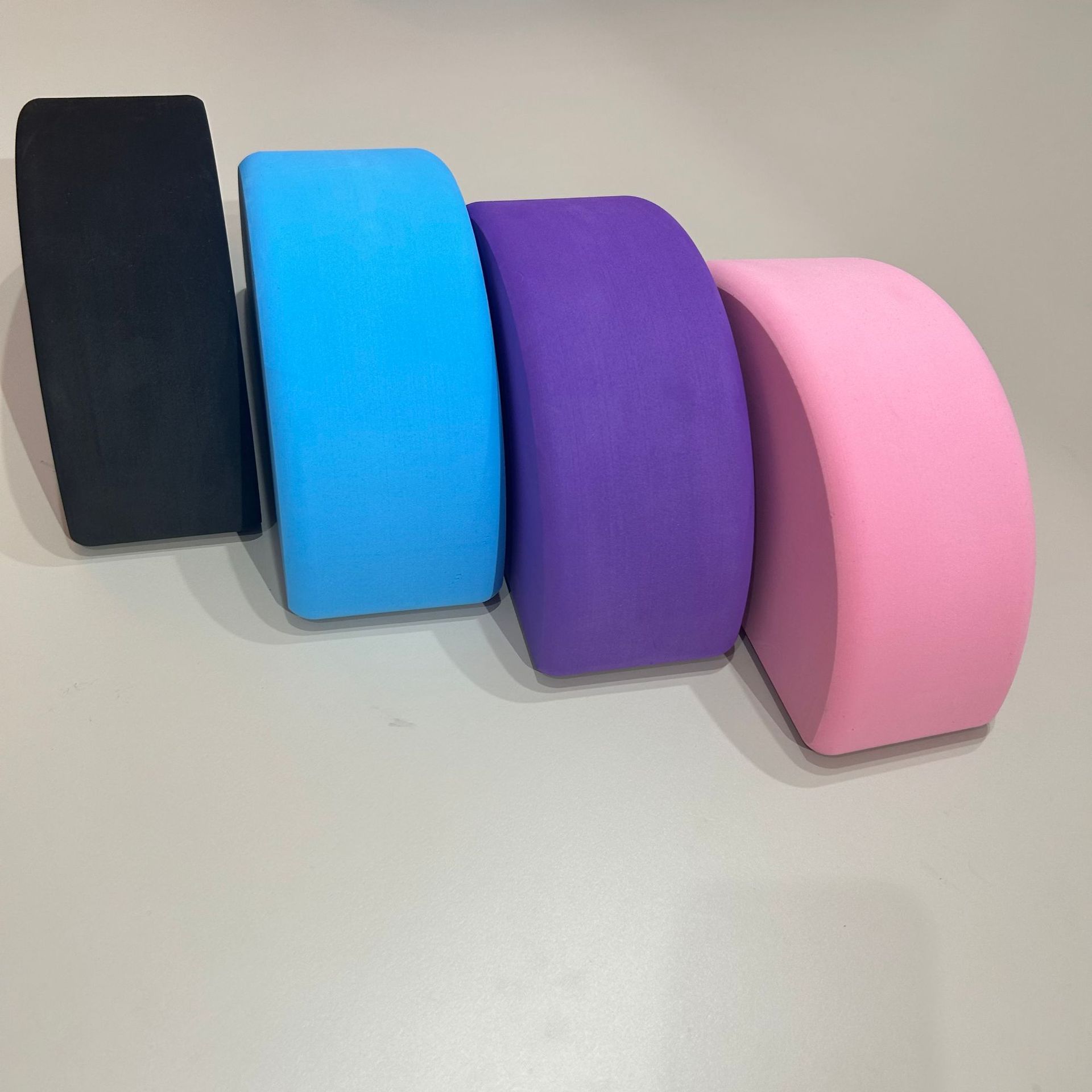 Curva Balance Moon Brick Sólido Núcleo de Mantener el Equilibrio Yoga Asistente Semicírculo Entrenamiento antideslizante Paddle