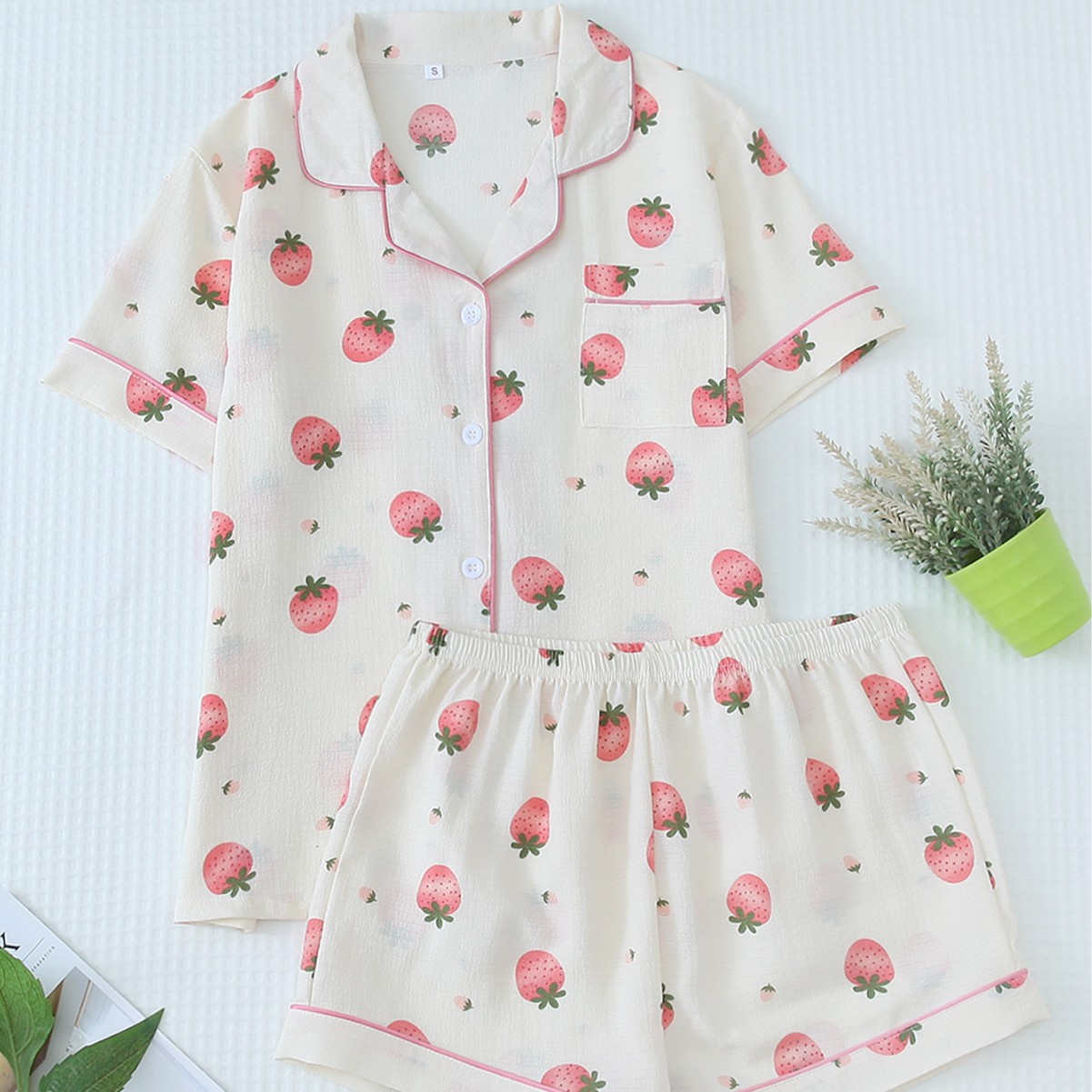 Sous-vêtements et vêtements de nuit Pyjamas et vêtements d'intérieur à fraises pour femmes Vêtements de nuit confortables et mignons pour occasions formelles et décontractées pour femmes_voghion.com