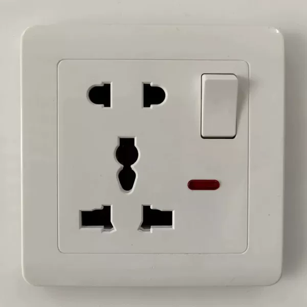 One more five -hole with light socket