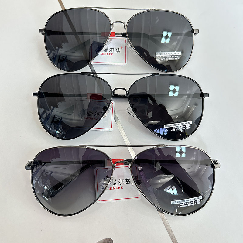 New high-resolution polarized sunglasses, fashionable square frame, personalized dual-beam sunglasses, everyday driving, classic retro frog sunglasses