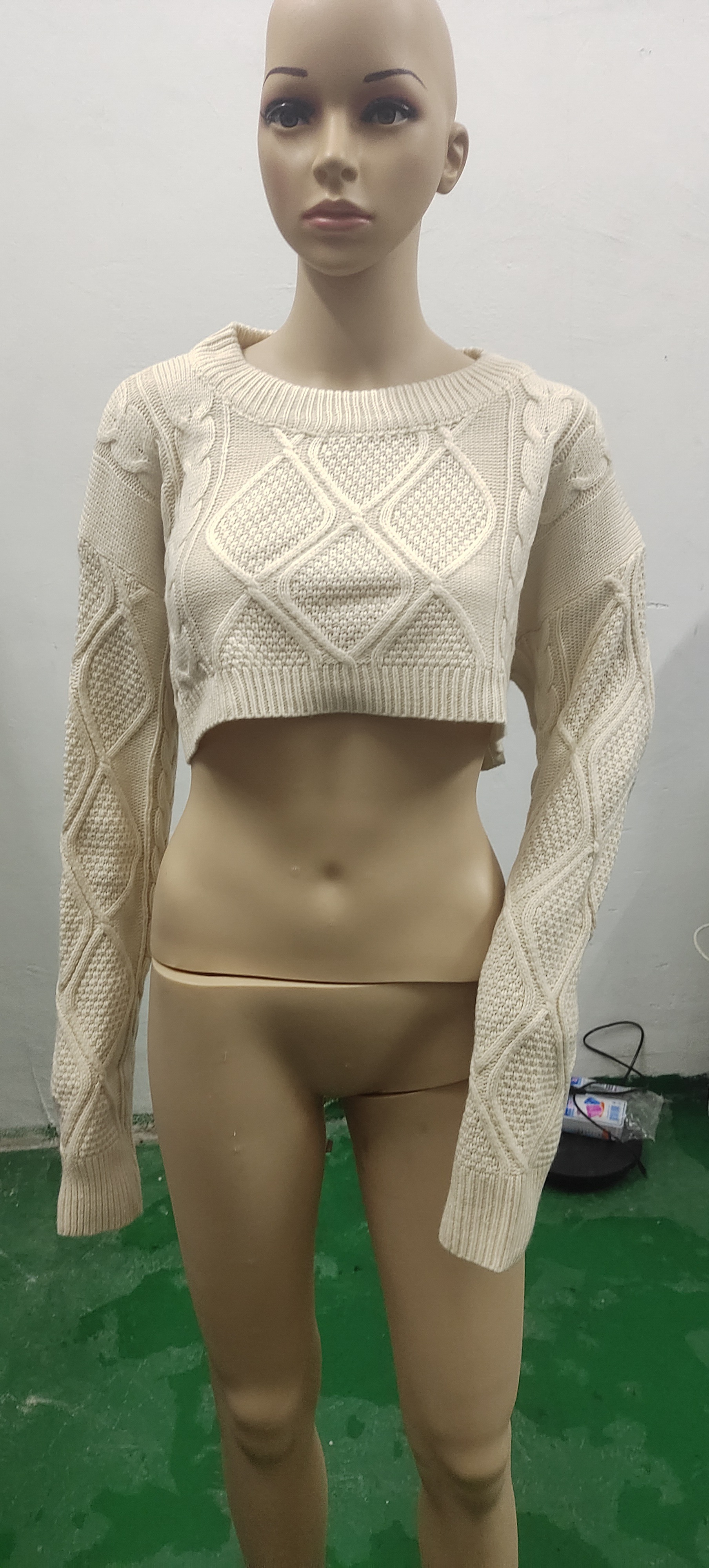 Pullover Image 6