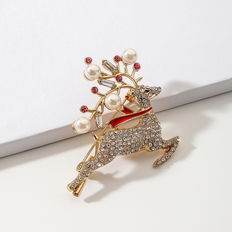 Christmas Pearl Rhinestone Elk Brooch Personality Temperament Fawn Sweater Corsage Brooch display picture 7