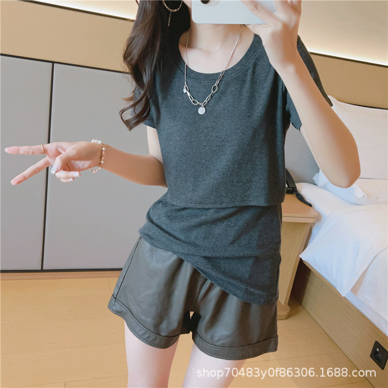 Elastic base body-friendly T-shirt for pregnant with a round collar…