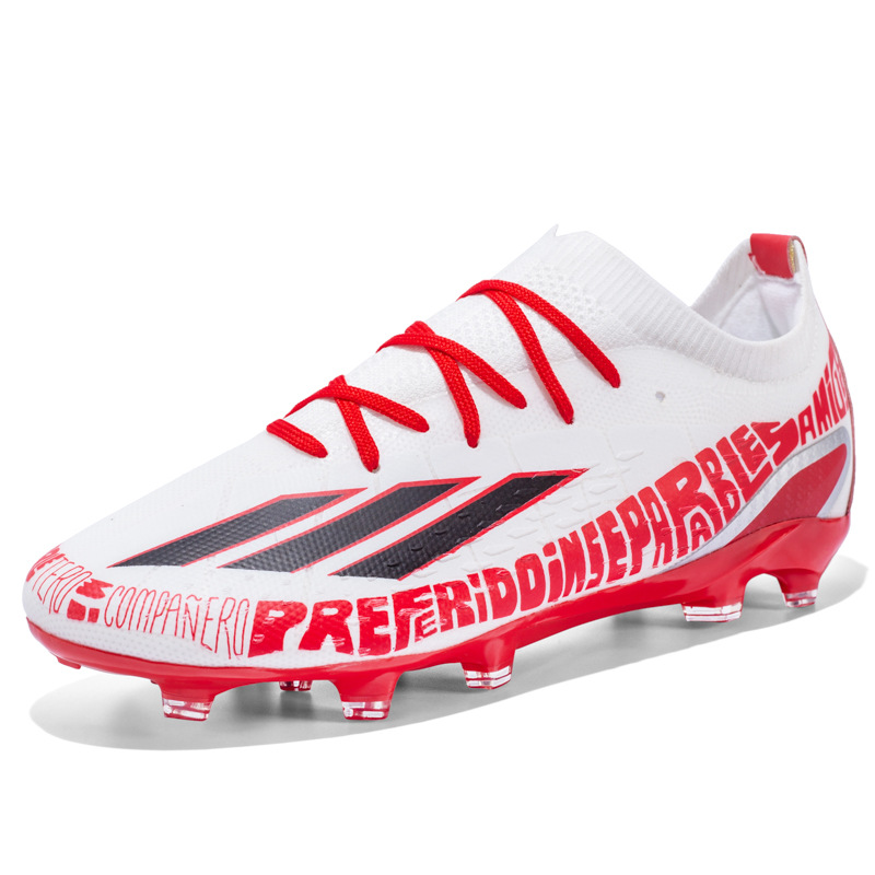 Nuevos juveniles transfronterizos de clavos largos de clavos deportivos de baja altura de la Copa del Mundo TF zapatos de fútbol entrenamiento al por mayor