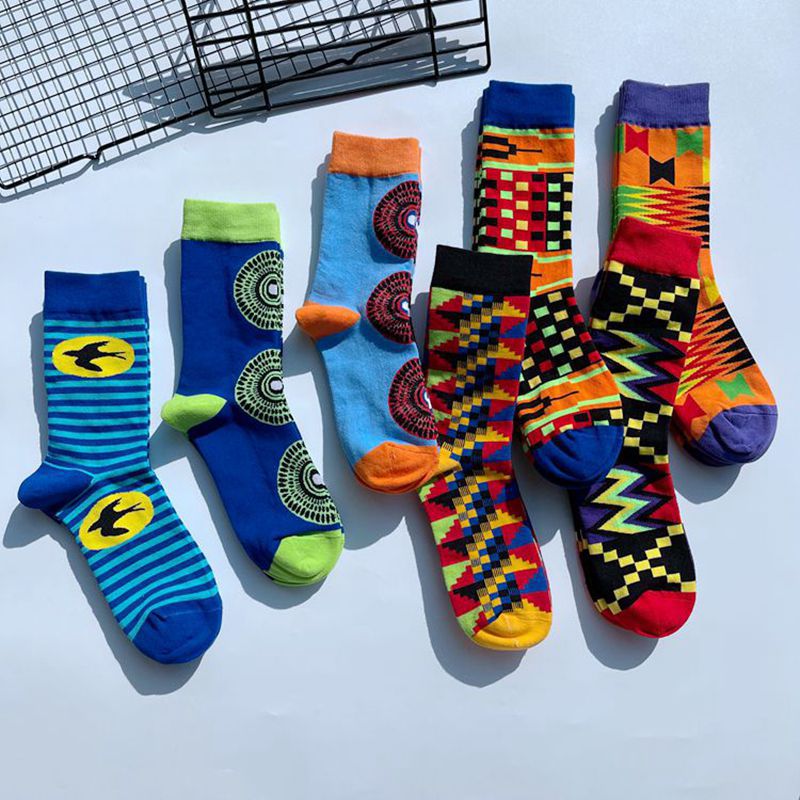 Socks men's and women's mid-calf Fashion Net red street European and American Japanese college style plaid cotton articles skateboard sports socks wholesale