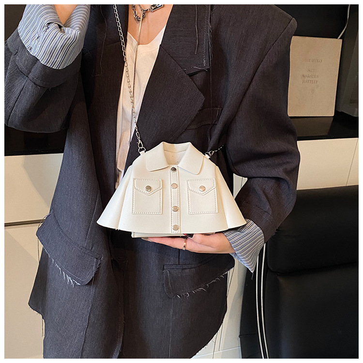 Women's Pu Leather Clothes Streetwear Square Magnetic Buckle Shoulder Bag display picture 5