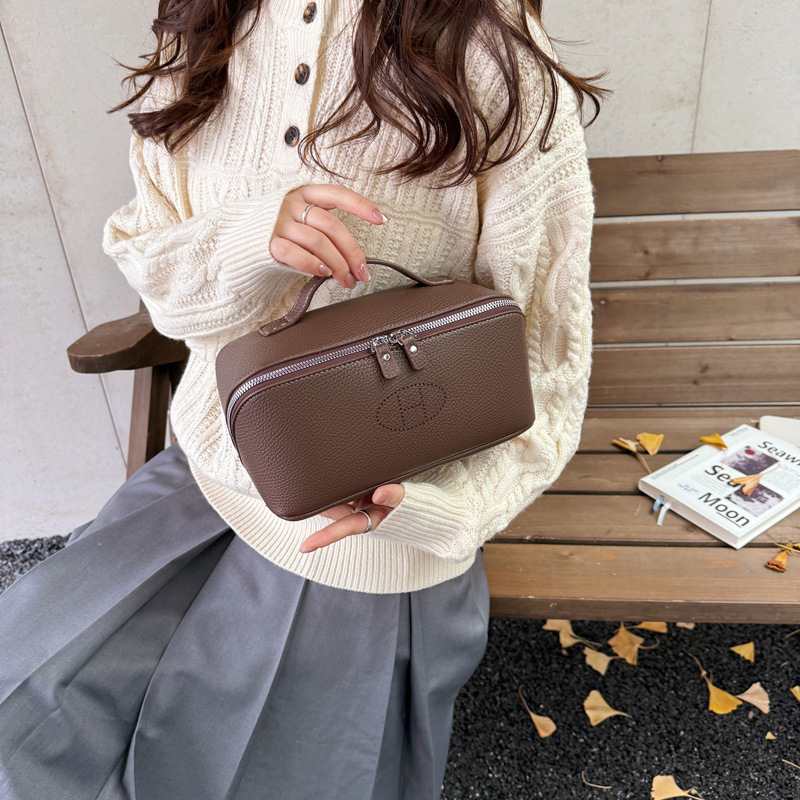Large-Capacity Pu Makeup Bag for Women, Cross-Border Water-Resistant Portable Travel Toiletry Bag, Cosmetics Storage Bag