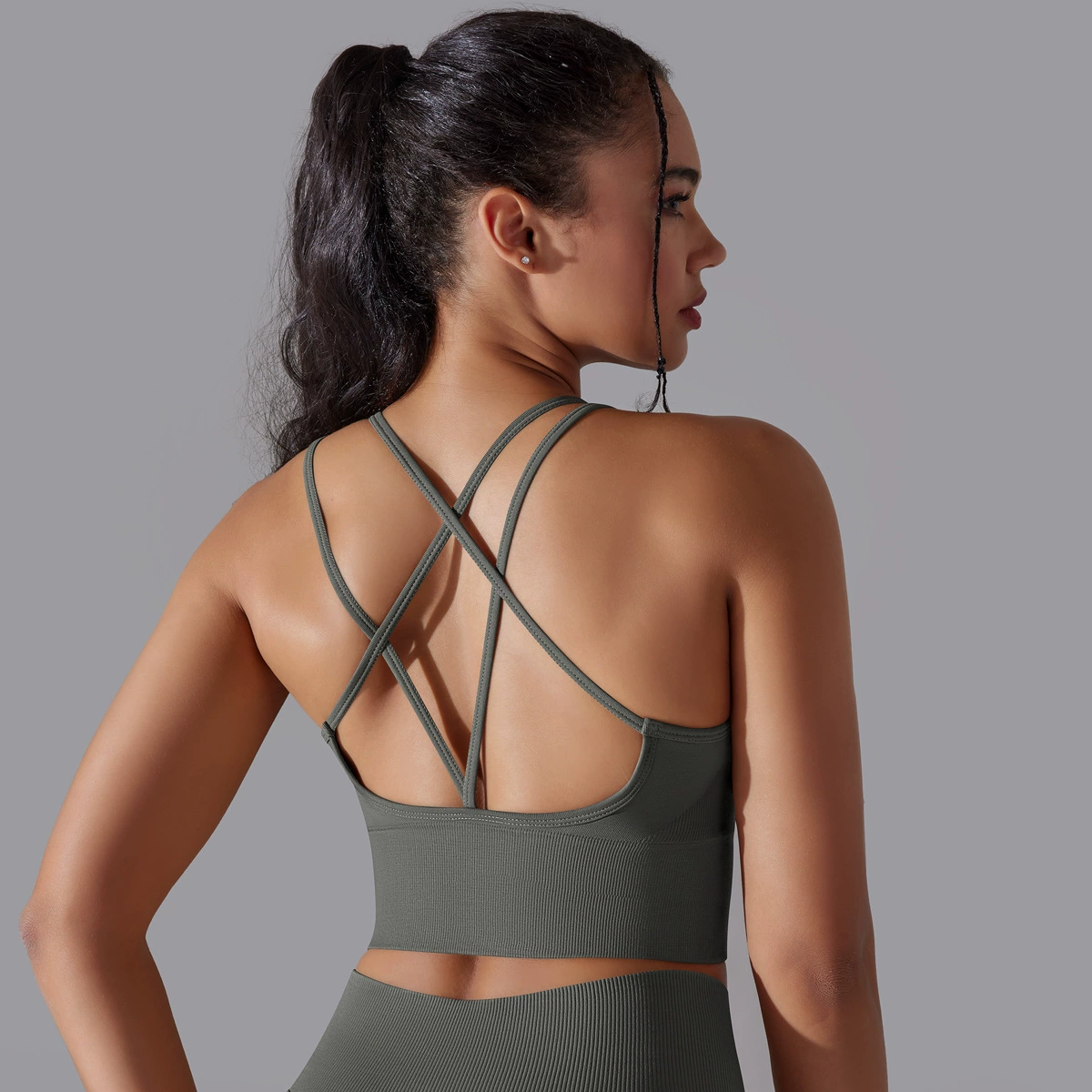 Набор женских спортивных бюстгальтеров 3 шт. — бесшовная йога-блуза + шорты и леггинсы, перекрестная спинка