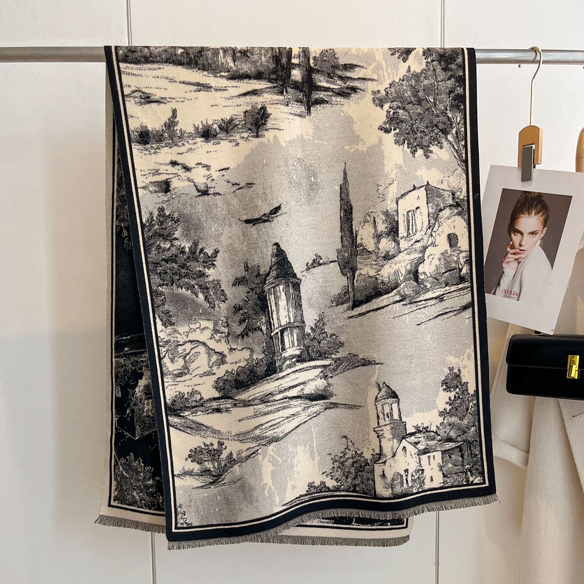 Ventas transfronterizas de bufandas calientes temperamento de moda corto bordado bufandas largo otoño y invierno explosivo estilo nacional imitación chal de cachemira