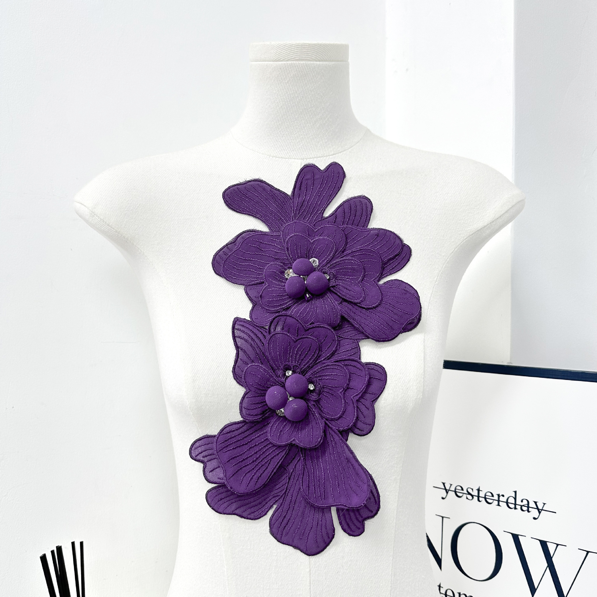 Parches de tela floral, broches y apliques de ropa con bordado de cuentas, accesorios DIY para vestidos de novia y faldas, superventas transfronterizos. image 15