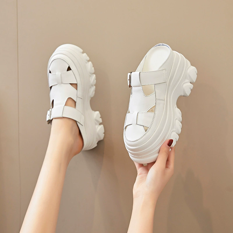 Европейская станция из натуральной кожи с полым закрытым носком популярные сандалии женские увеличивающие рост 9 см летние новые стильные дышащие римские туфли с отверстиями для кексов