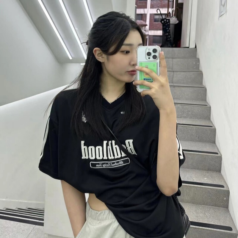 韓国トレンドブランドbadblood刺繍文字Vネック半袖Tシャツレディースyeri同スタイルアメリカンルーズレトロトップス|undefined